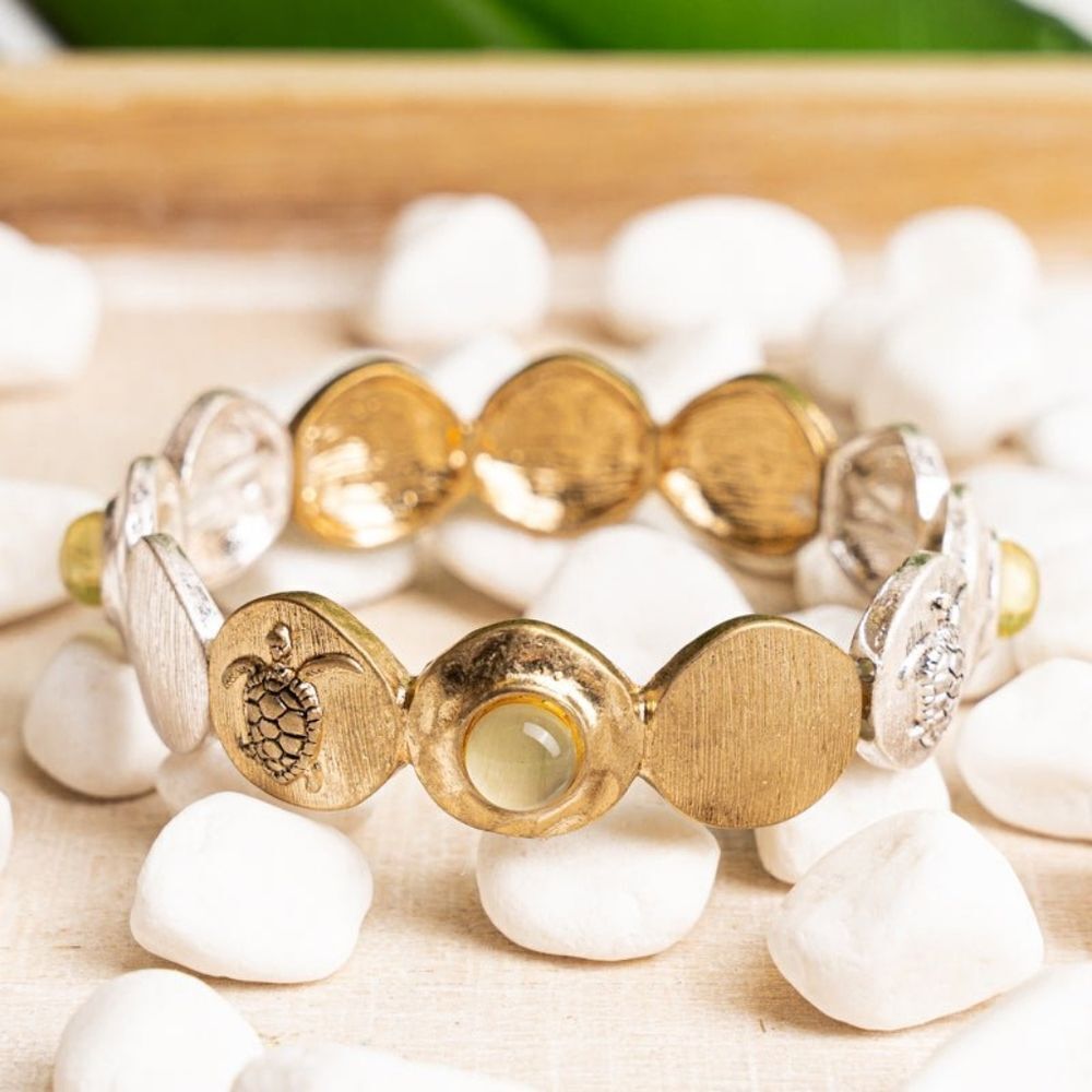 •Gold & Silver Toned Stretch Bracelet w/ Sea Accents